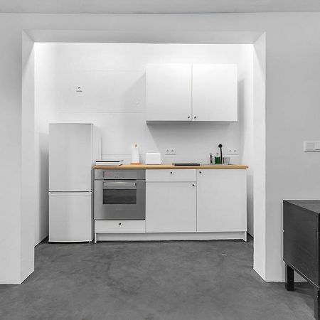 ريكيافيك Lovely Studio Apartment With Hot Tub المظهر الخارجي الصورة